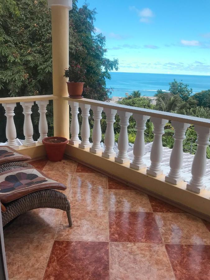 Seybreeze Villa Anse Royale Eksteriør billede