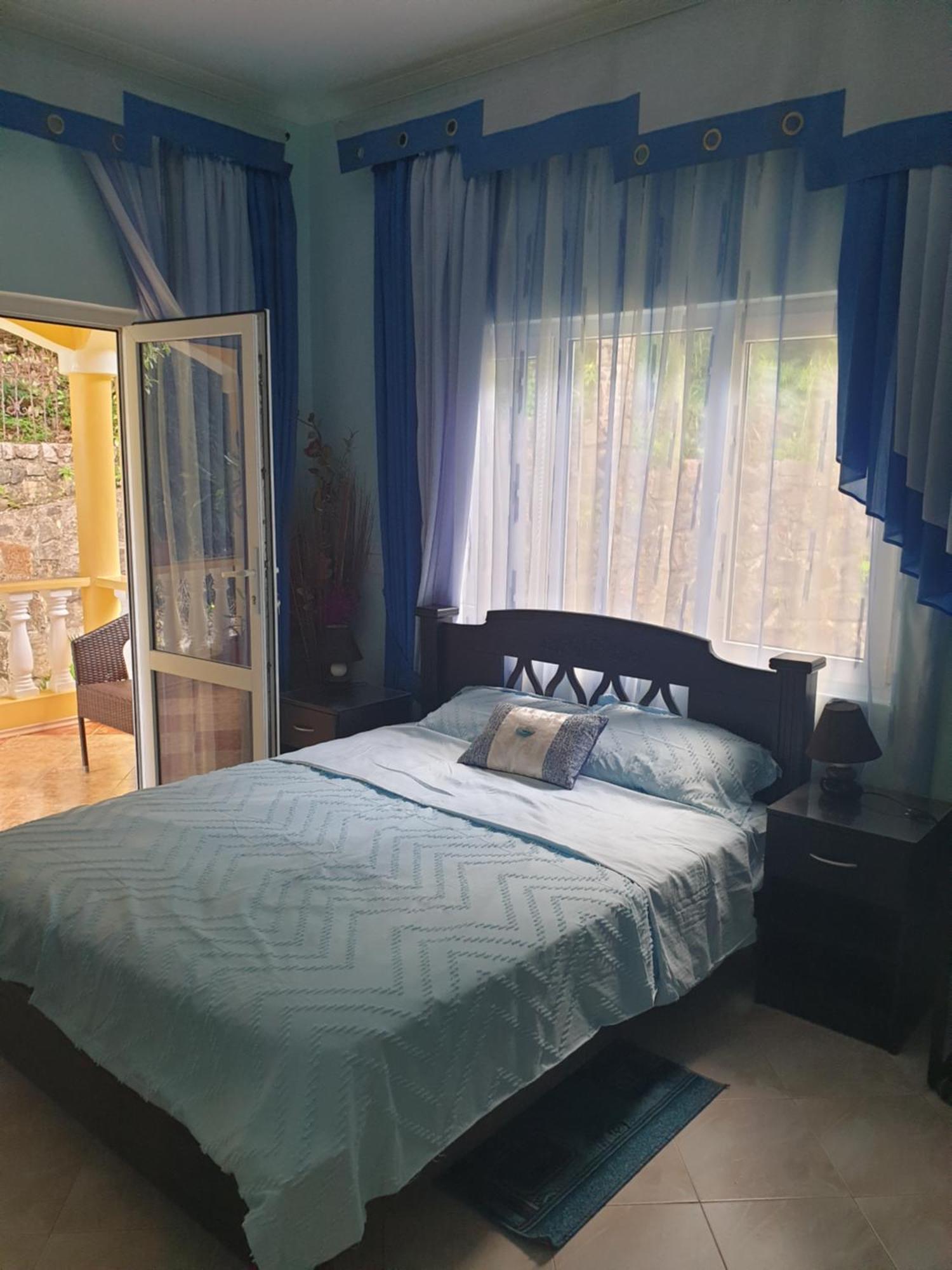 Seybreeze Villa Anse Royale Eksteriør billede